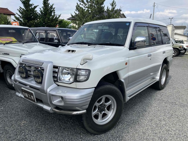 1999 Mitsubishi Pajero