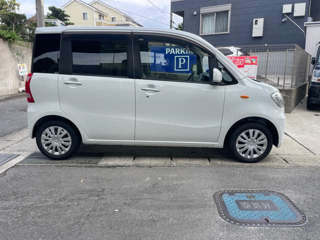 2010 Daihatsu Tanto Exe – thumbnail 2
