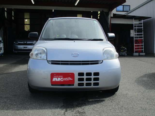 2010 Daihatsu Esse – thumbnail 2