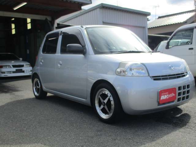 2010 Daihatsu Esse – thumbnail 3