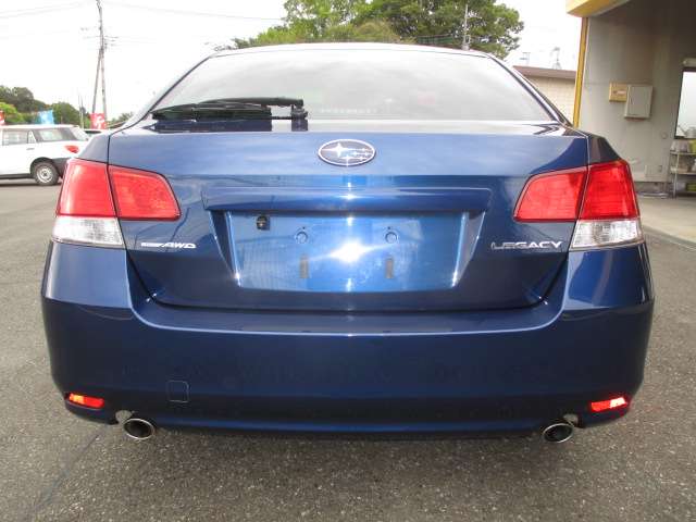2009 Subaru Legacy B4 – thumbnail 3