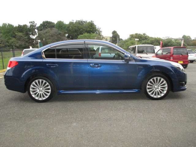 2009 Subaru Legacy B4 – thumbnail 4