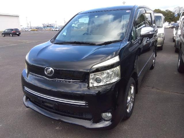 2009 Toyota Voxy