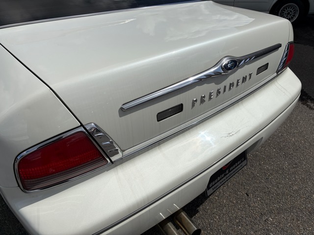 1999 Nissan President – thumbnail 2