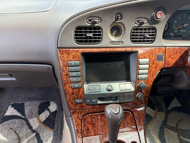 1999 Nissan President – thumbnail 3