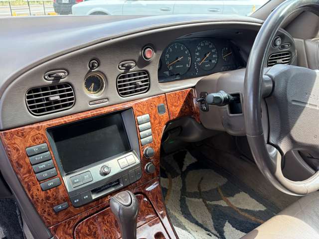 1999 Nissan President – thumbnail 4