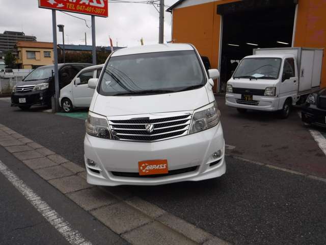 2008 Toyota Alphard – thumbnail 2