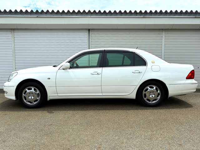 2001 Toyota Celsior – thumbnail 2