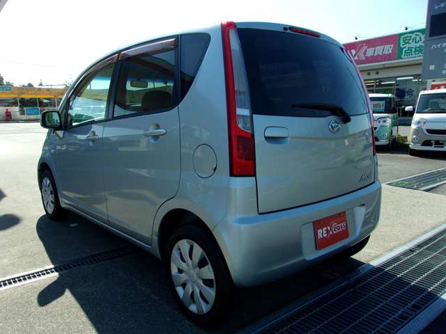 2010 Daihatsu Move – thumbnail 3