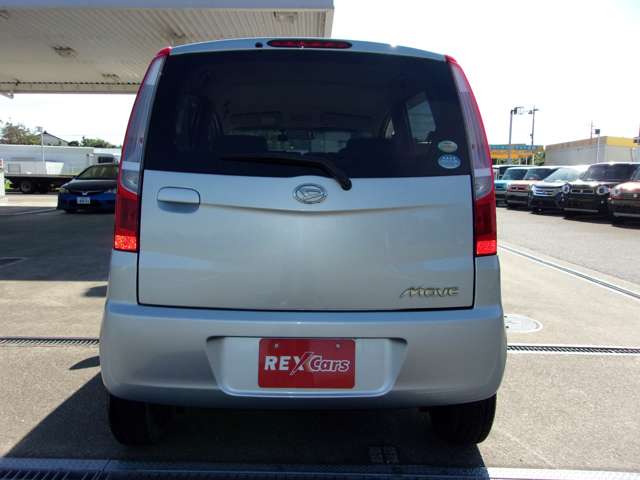 2010 Daihatsu Move – thumbnail 4