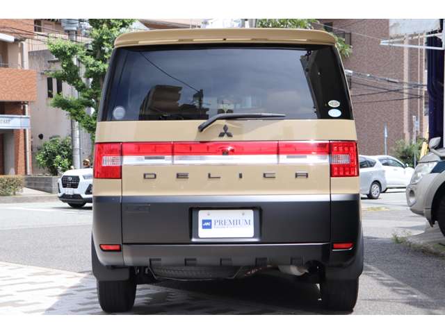 2007 Mitsubishi Delica D:5 – thumbnail 4