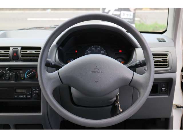 2008 Mitsubishi Minica – thumbnail 3