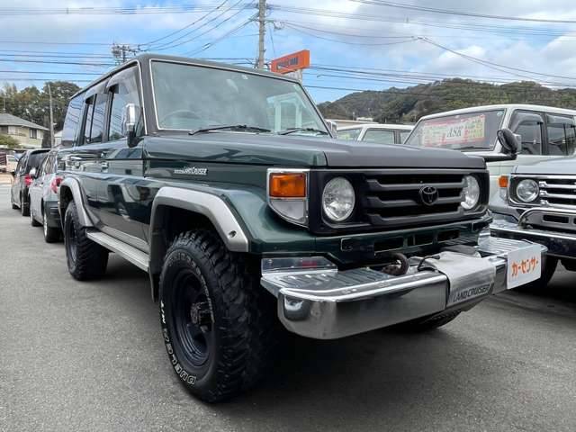 2000 Toyota Land Cruiser 70 – thumbnail 3