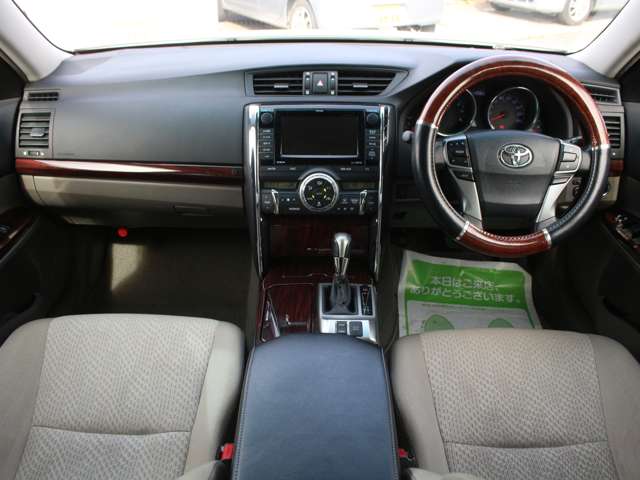2009 Toyota Mark X – thumbnail 4