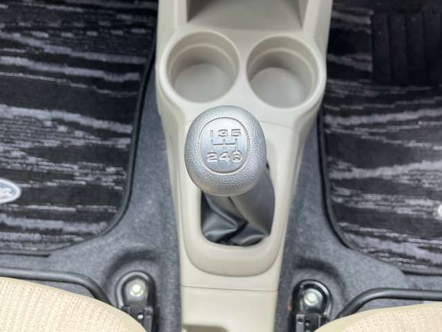 2010 Daihatsu Mira – thumbnail 4