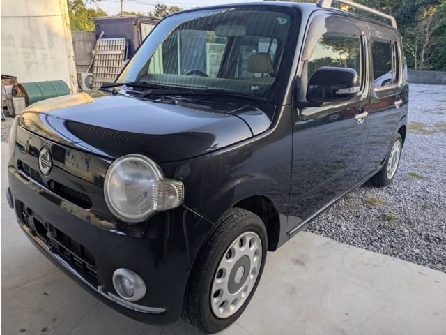2010 Daihatsu Mira Cocoa