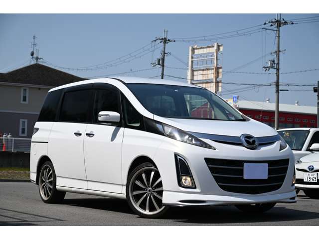 2010 Mazda Biante – thumbnail 3