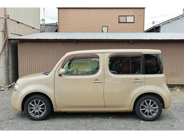 2009 Nissan Cube – thumbnail 2