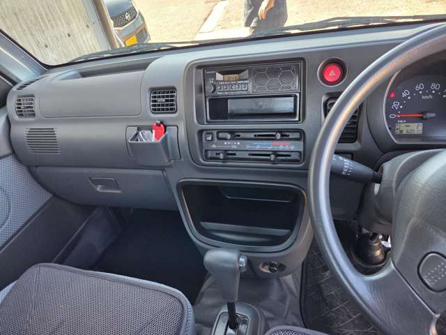 2010 Daihatsu Hijet Truck – thumbnail 4