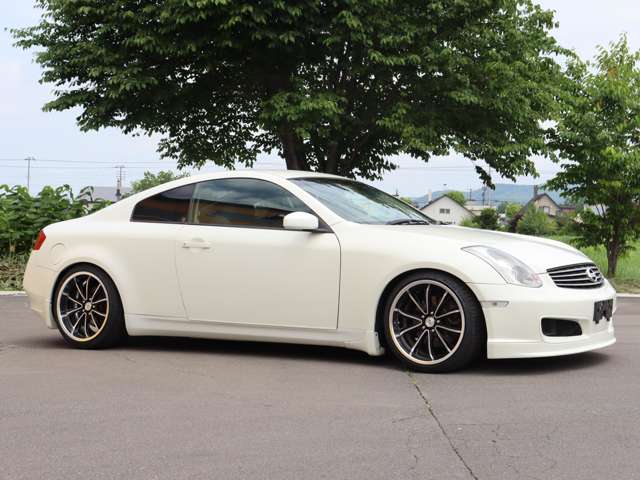 2005 Nissan Skyline Coupe – thumbnail 3