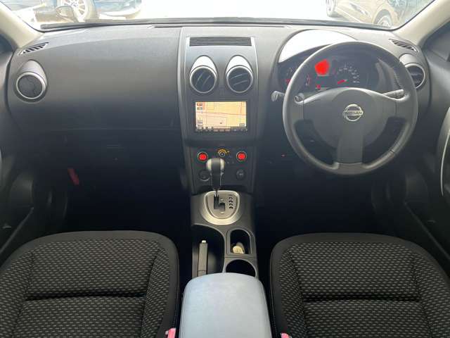2009 Nissan Dualis – thumbnail 2