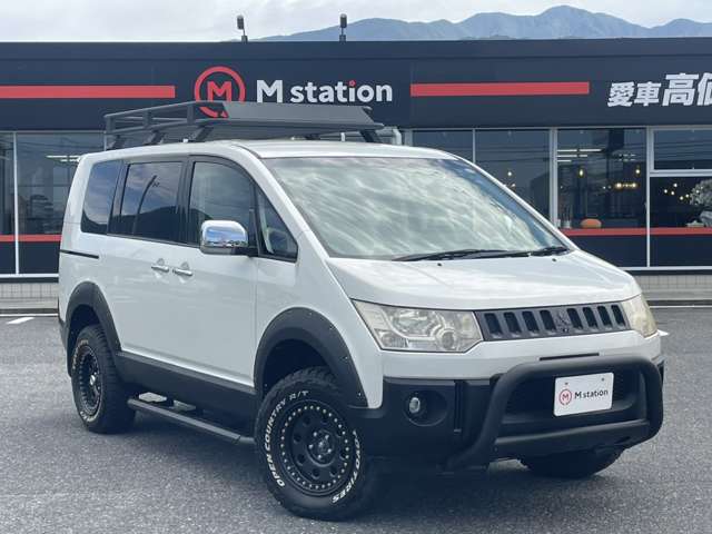2010 Mitsubishi Delica D:5 – thumbnail 3