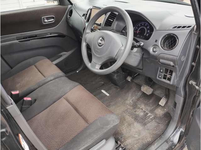 2010 Nissan Roox – thumbnail 3