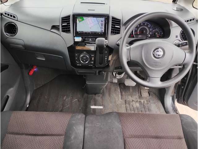 2010 Nissan Roox – thumbnail 4