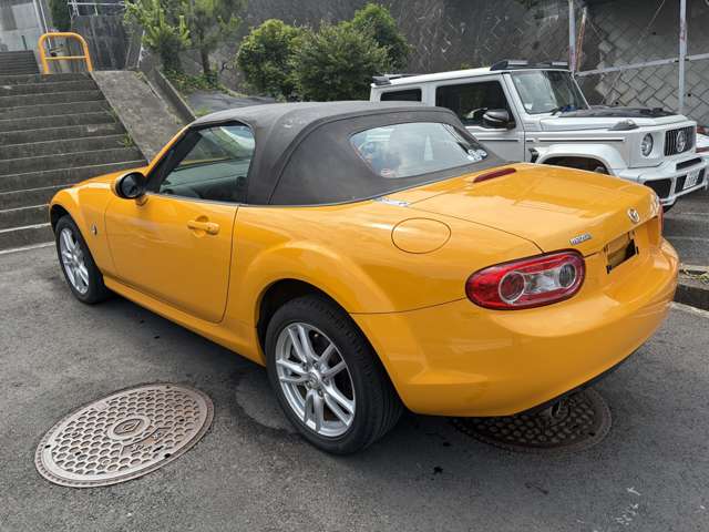 2009 Mazda Roadster – thumbnail 4
