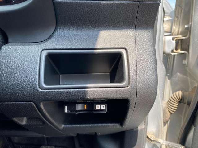 2006 Mazda Demio – thumbnail 4