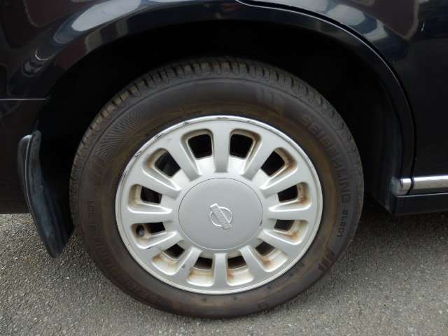 1994 Nissan Gloria – thumbnail 3