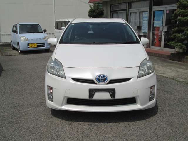 2010 Toyota Prius – thumbnail 3
