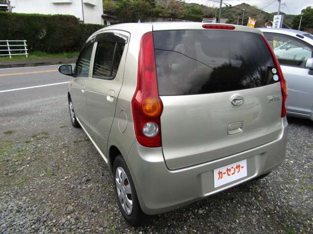 2009 Daihatsu Mira – thumbnail 3