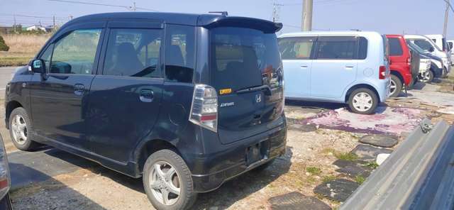 2010 Honda Life – thumbnail 4
