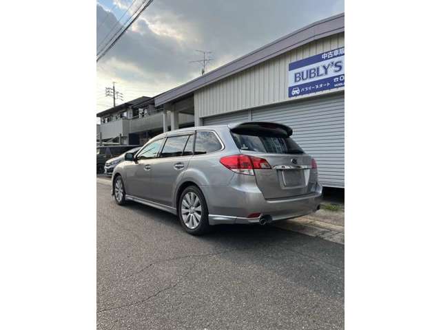 2009 Subaru Legacy Touring Wagon – thumbnail 4