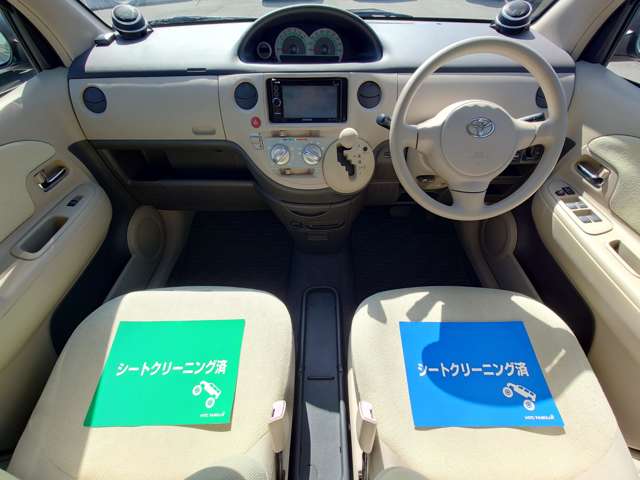 2004 Toyota Sienta – thumbnail 3