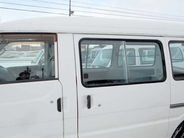 2006 Nissan Vanette – thumbnail 4