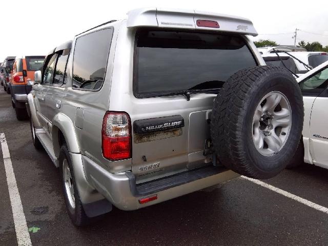 2000 Toyota Hilux Surf – thumbnail 2