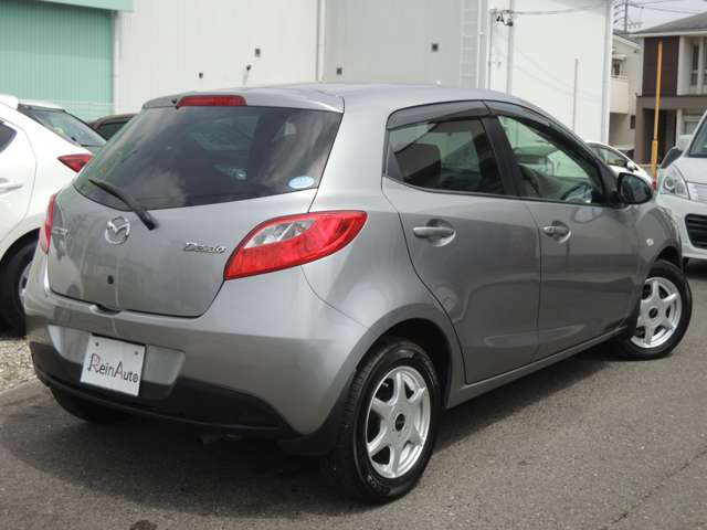 2009 Mazda Demio – thumbnail 2
