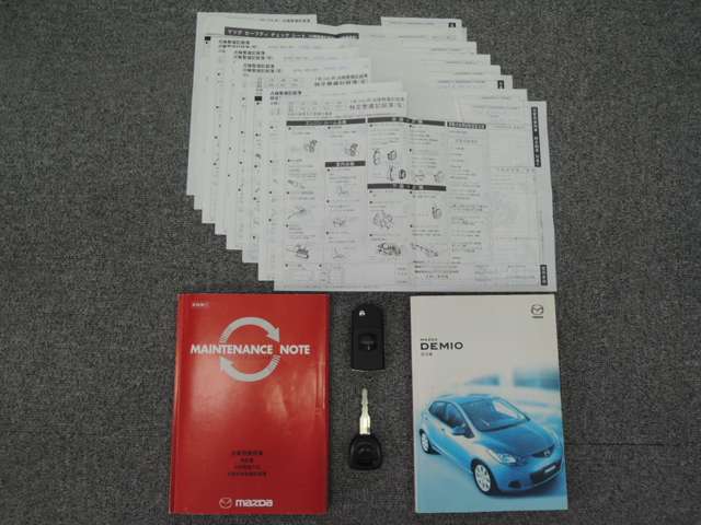 2009 Mazda Demio – thumbnail 4