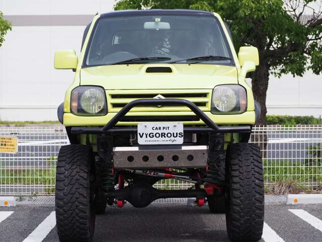 2010 Suzuki Jimny – thumbnail 2