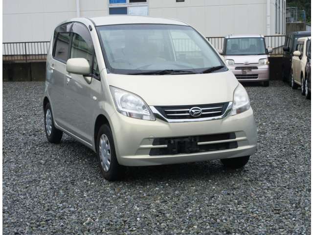 2010 Daihatsu Move – thumbnail 4
