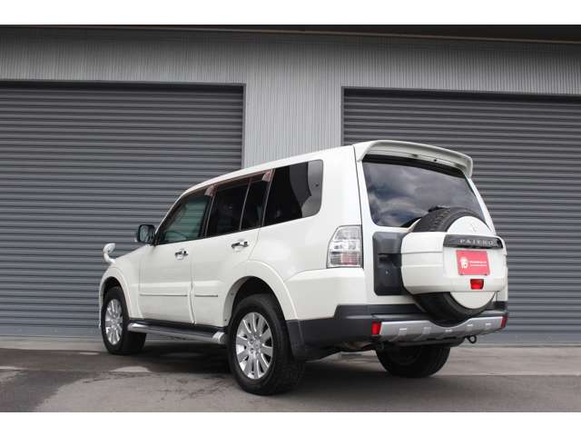 2006 Mitsubishi Pajero – thumbnail 4