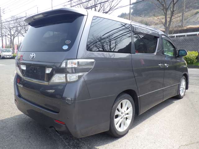 2009 Toyota Vellfire – thumbnail 4