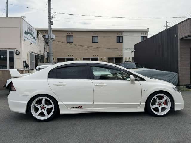 2008 Honda Civic Type R – thumbnail 3