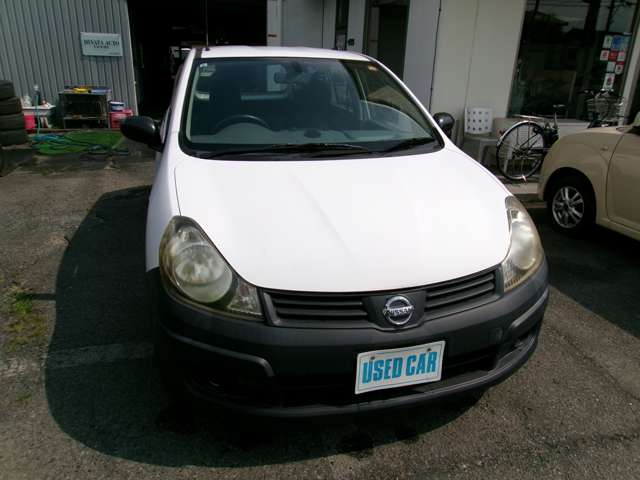 2010 Nissan AD – thumbnail 2