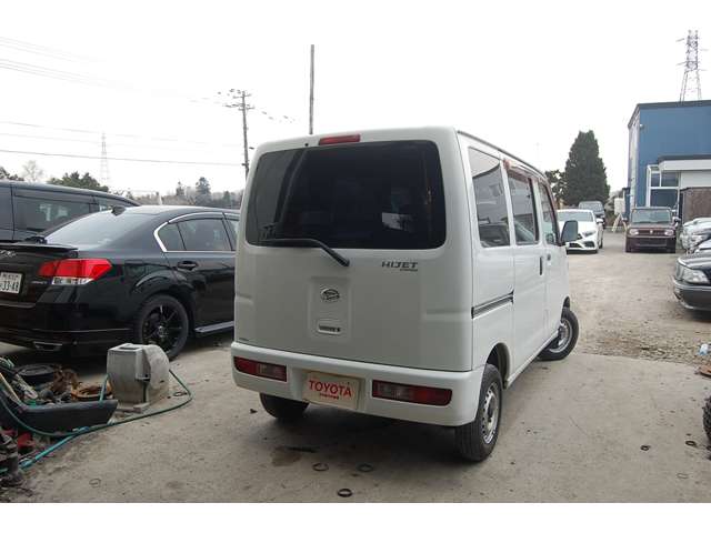 2010 Daihatsu Hijet Cargo – thumbnail 3