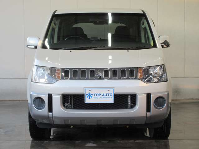 2008 Mitsubishi Delica D:5 – thumbnail 4