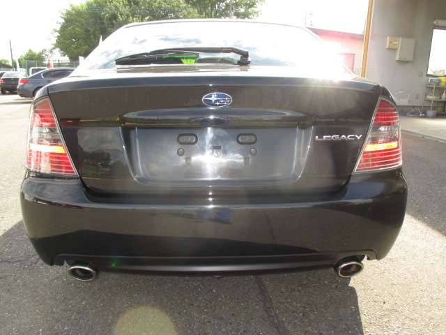 2004 Subaru Legacy B4 – thumbnail 3