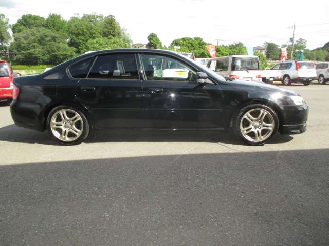 2004 Subaru Legacy B4 – thumbnail 4
